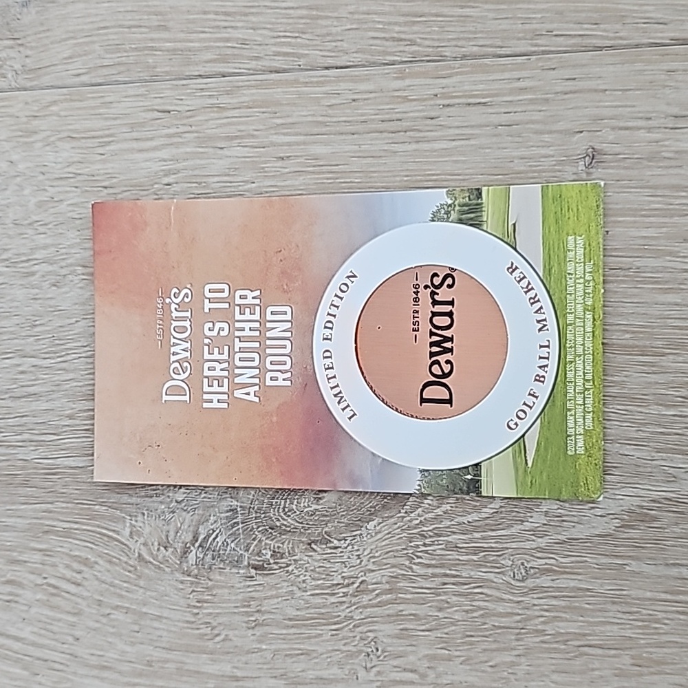 NWOT Limited Edition Dewar's Scotch Whiskey Golf Ball Marker
